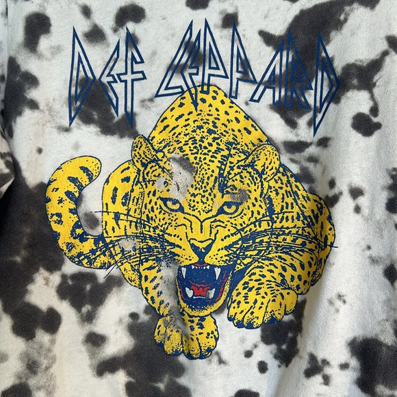 Def Leppard Tie Dye Leopard Sweatshirt - Picture 2 of 5